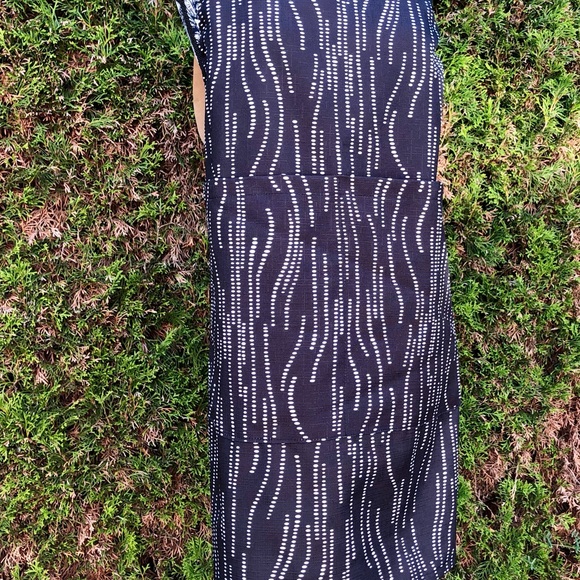 Little Black Aprons - not so basic black! ‘’City lights” - Picture 3 of 5